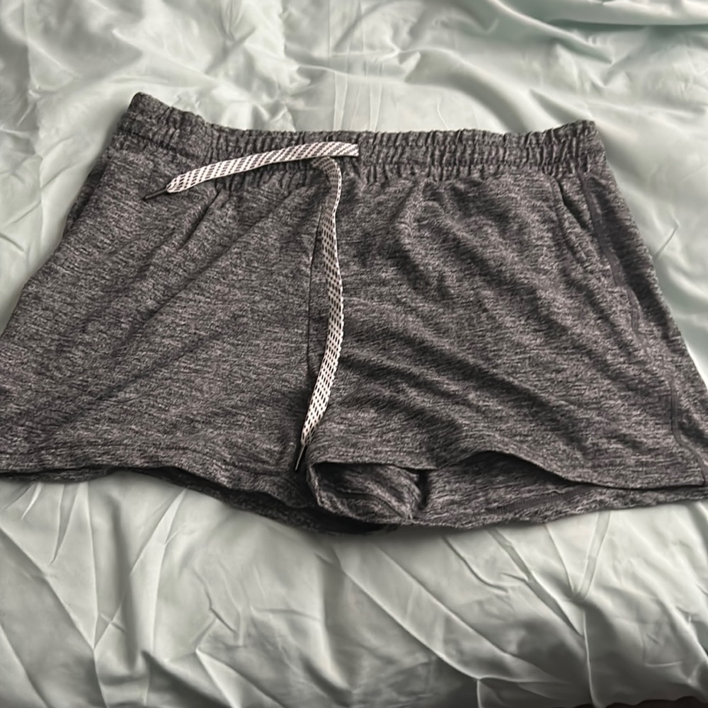 Market soft shorts